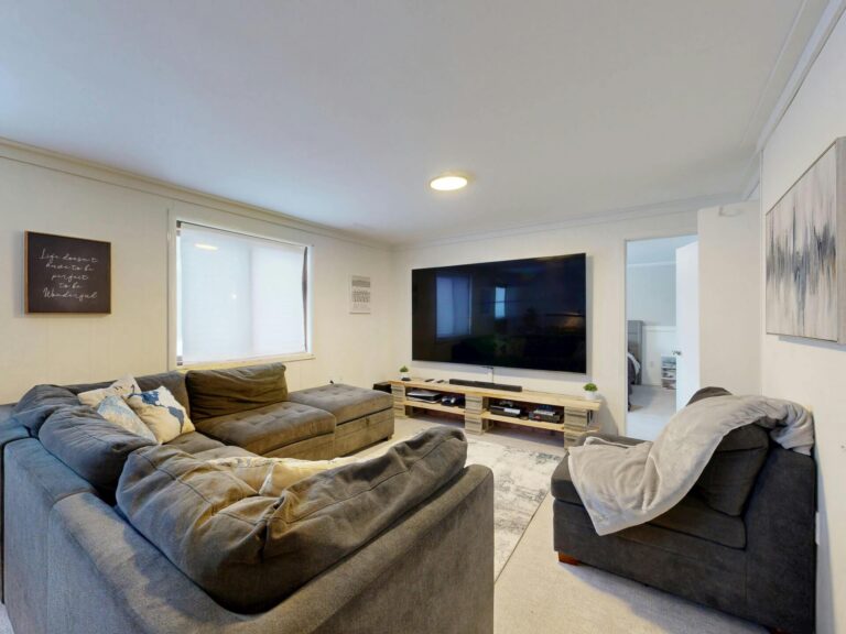 Living Room & Entertainment(1)